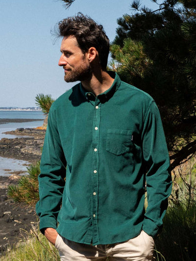Chemise en velours pour homme de couleur verte